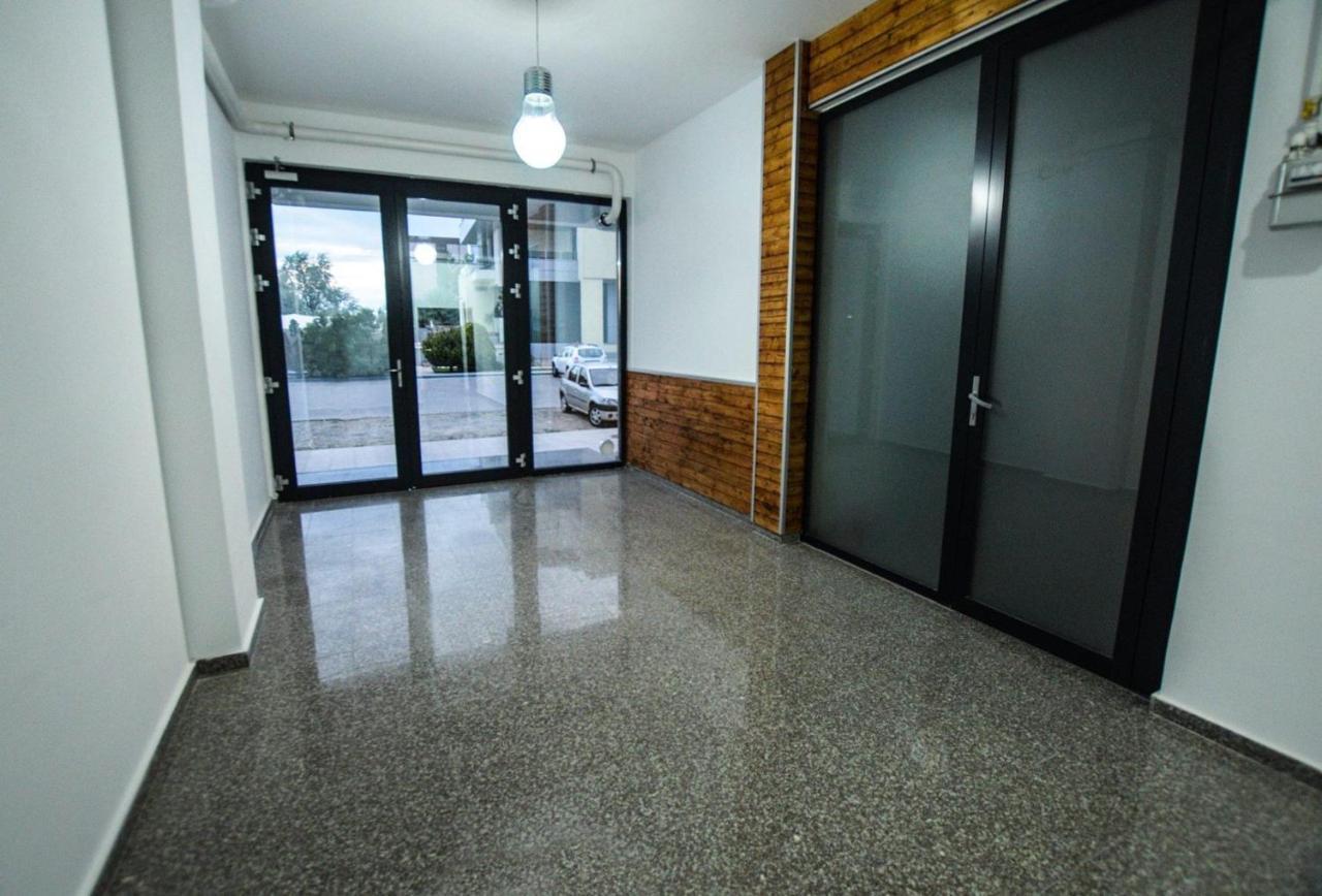 Lakeside Studio Mamaia Central Exteriör bild
