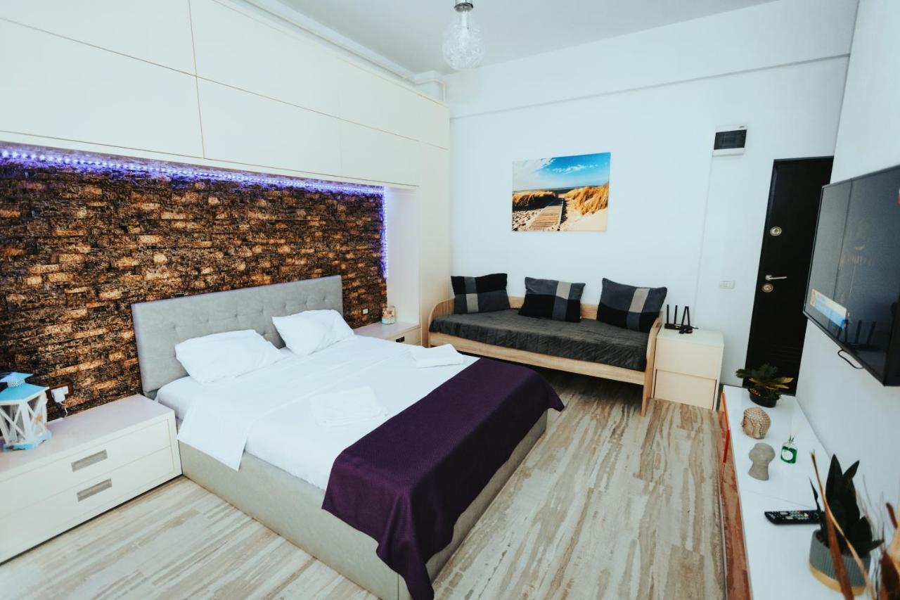 Lakeside Studio Mamaia Central Exteriör bild